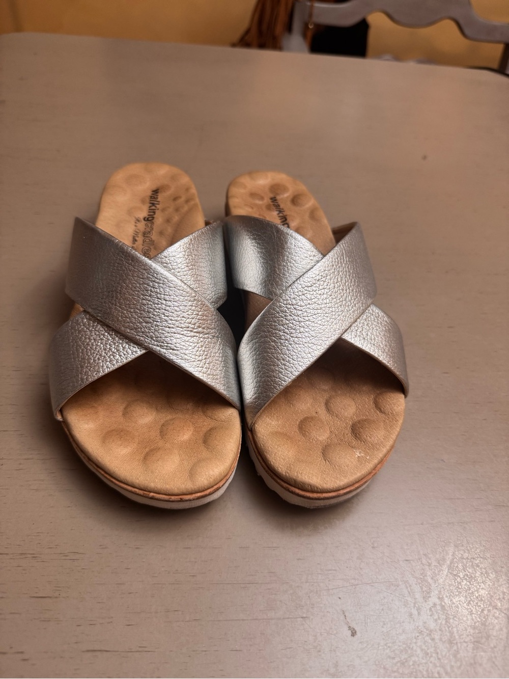 Walking Cradles Silver Leather cross Strap Slight Wedge Sandals size 7.5 EUC